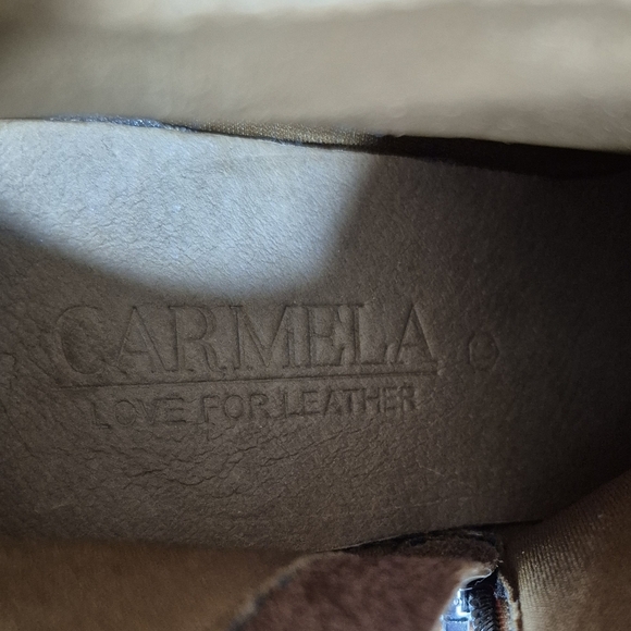 Carmela Collection by Xti Leather Fold-Over Block Heel Boots - Size 9 - Picture 14 of 15